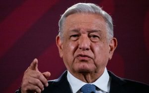amlo-xochitl-galvez-chapo-2-10082023