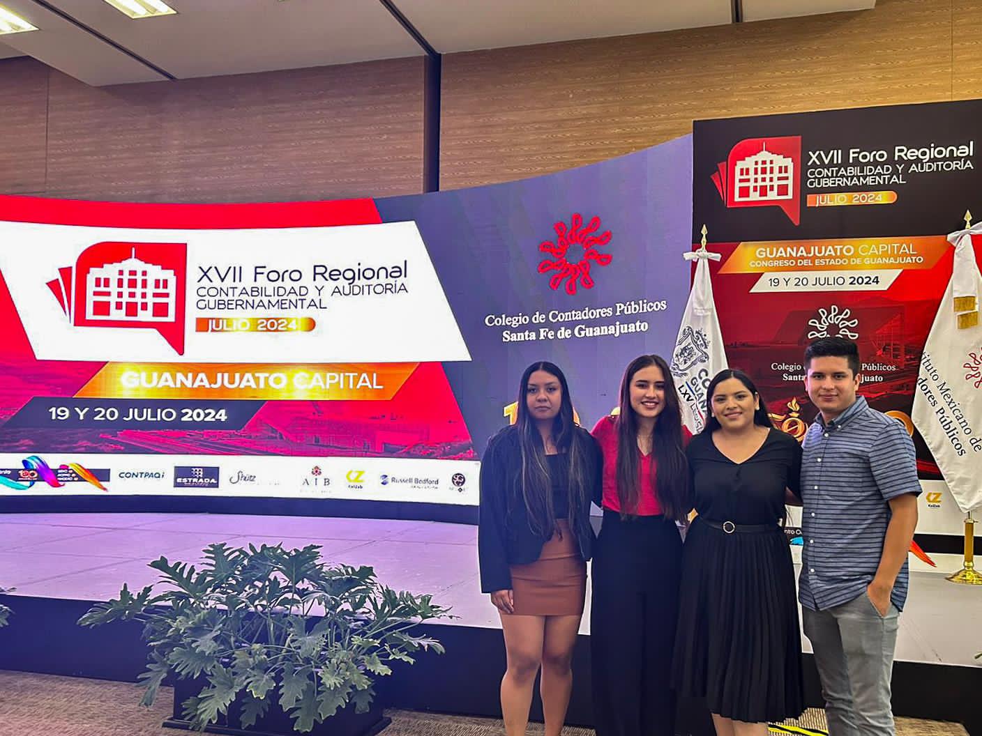 Destacan estudiantes UAQ de San Juan del Río en Maratón de Contabilidad