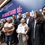 San Juan del Río recibe del gobernador de Querétaro el premio al primer lugar en Contraloría Social