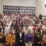 Imparten conferencia “Antes, durante y después de la menopausia” ante más de 200 mujeres