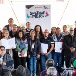 Roberto Cabrera encabeza la firma de más de 140 escrituras del Programa “Con Tu Regularización Un Mejor San Juan”