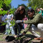 Reintegra UAQ vegetación en sus campus con más de 500 árboles nativos