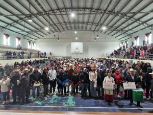 Oscar Pérez Martínez entrega herramientas a productores amealcenses